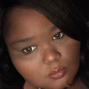 Meet your Posher, Nenee